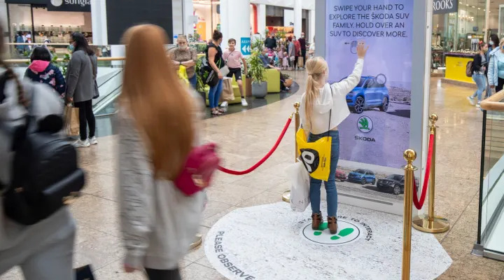 Mall Live Interactive Digital Billboard