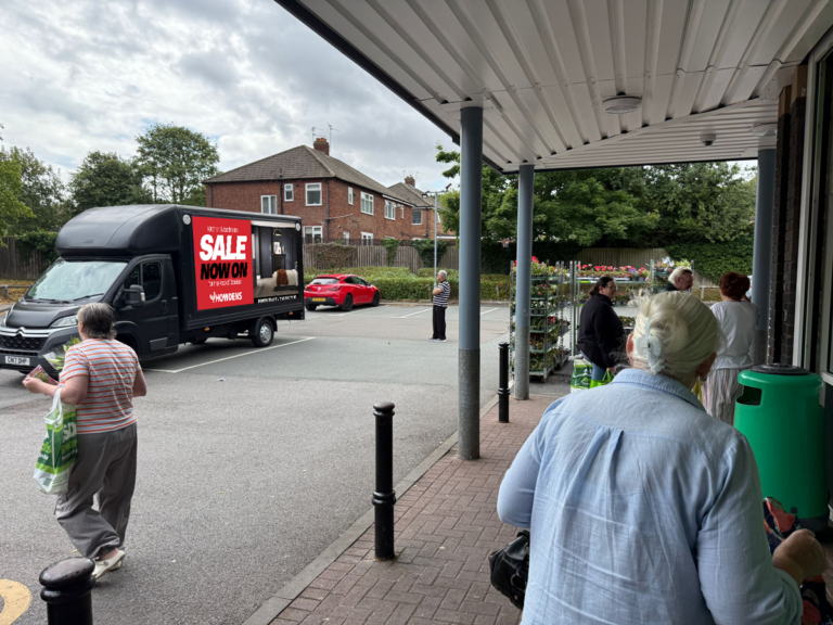 Howdens 360 Digivans